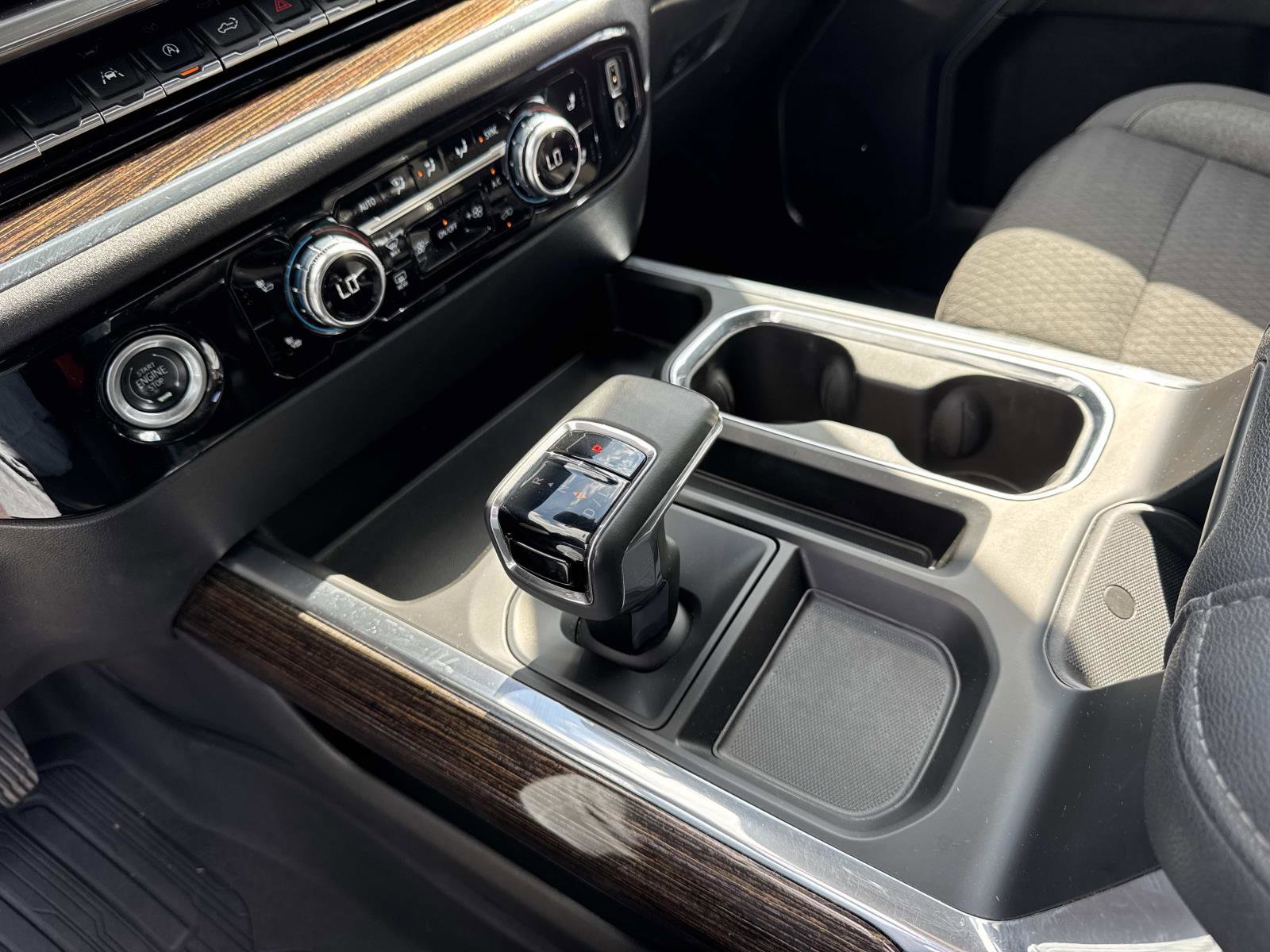 Used 2023 GMC Sierra 1500 Elevation image 25