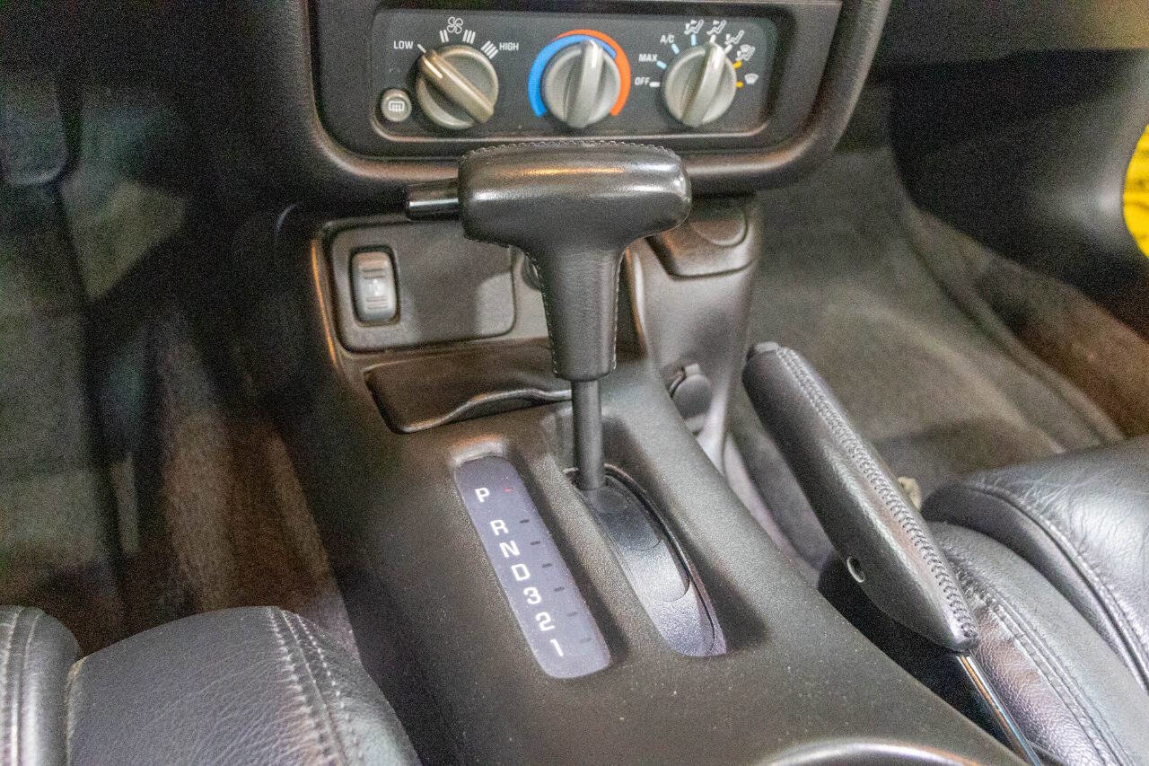 Used 2002 Pontiac Firebird Trans Am image 26