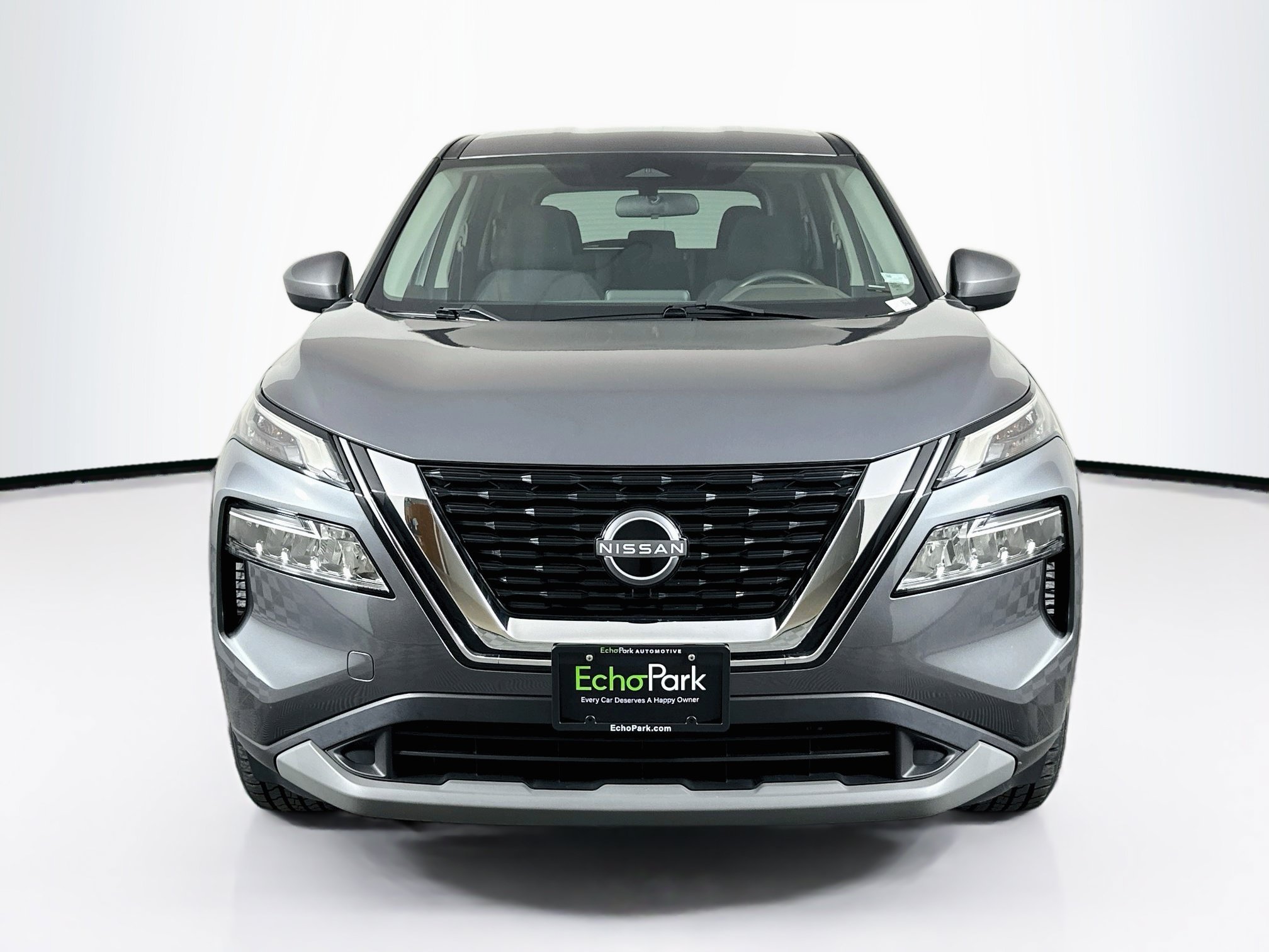 Used 2023 Nissan Rogue SV FWD image 2