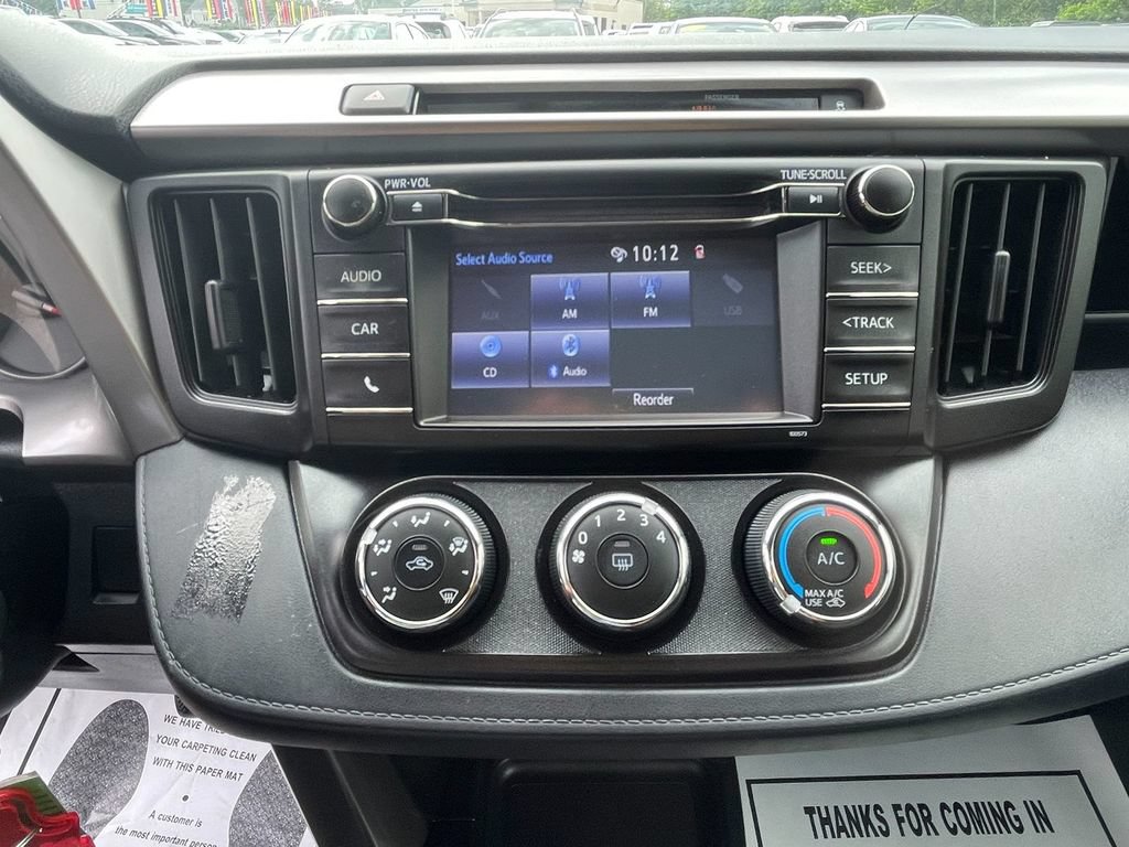 Used 2016 Toyota RAV4 LE AWD/4WD image 20