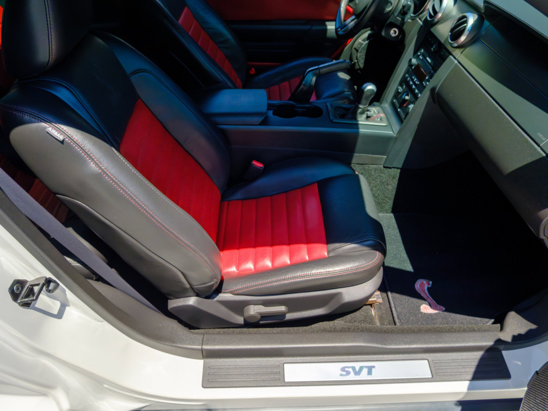 Used 2007 Ford Mustang Shelby GT500 RWD image 32