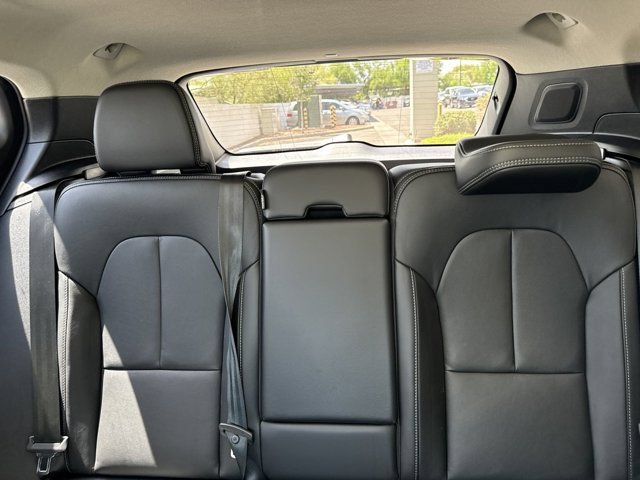 New 2024 Volvo XC40 B5 Plus w/ Climate Package AWD/4WD image 21