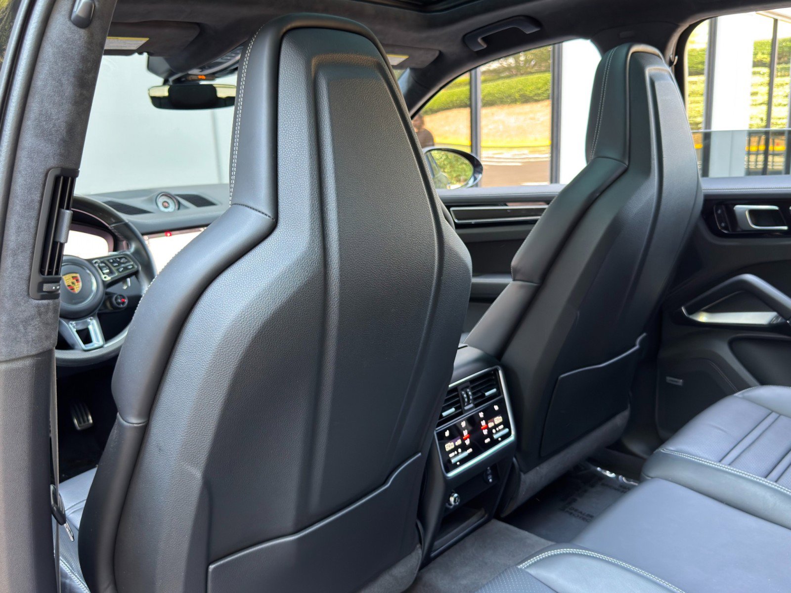 Used 2021 Porsche Cayenne Turbo S image 41