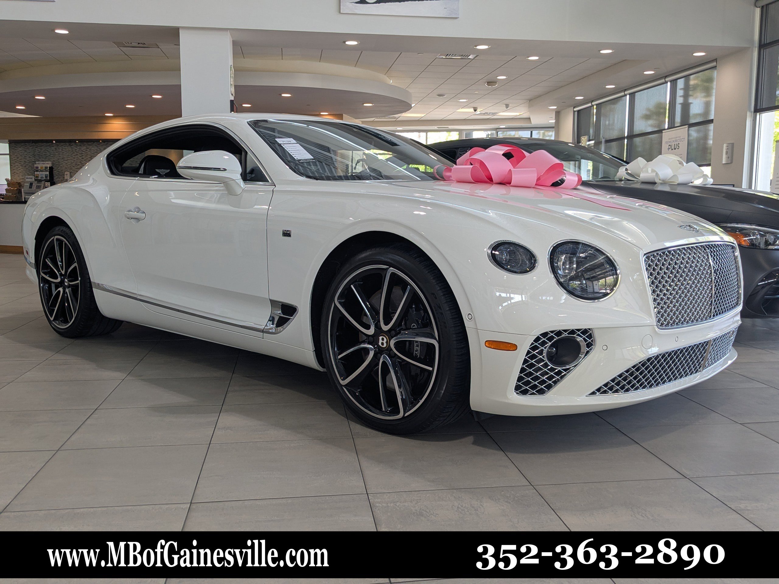 Used 2020 Bentley Continental GT image 1
