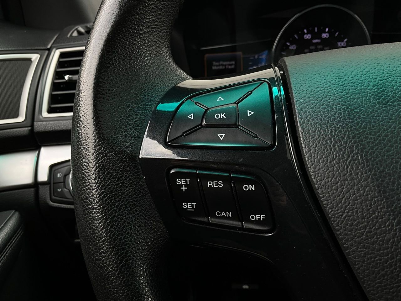 Used 2017 Ford Explorer XLT w/ Equipment Group 202A image 37