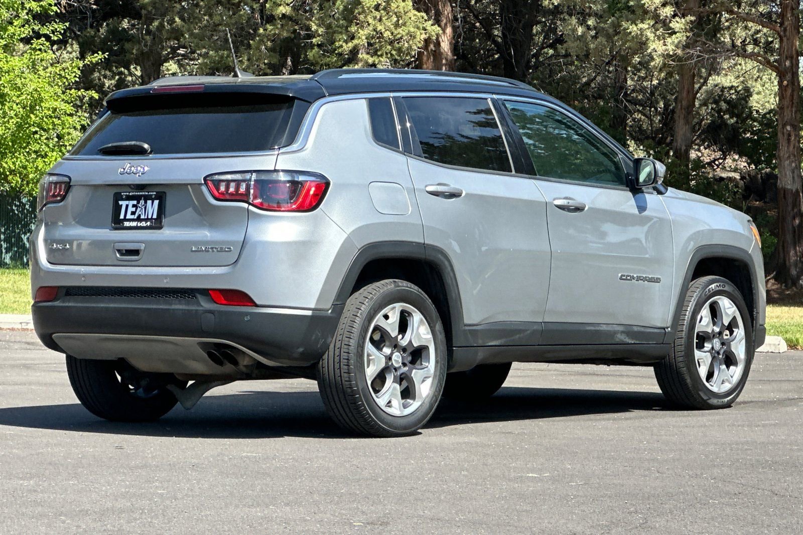 Used 2021 Jeep Compass Limited AWD/4WD image 4