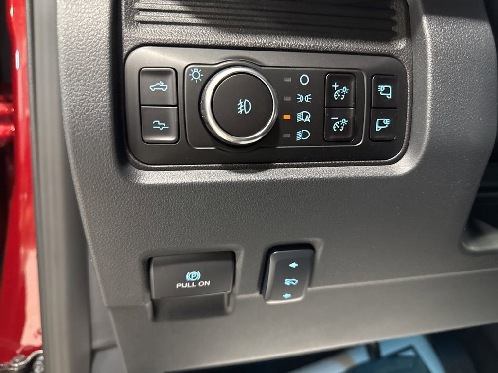 New 2026 Ford F250 Platinum image 23