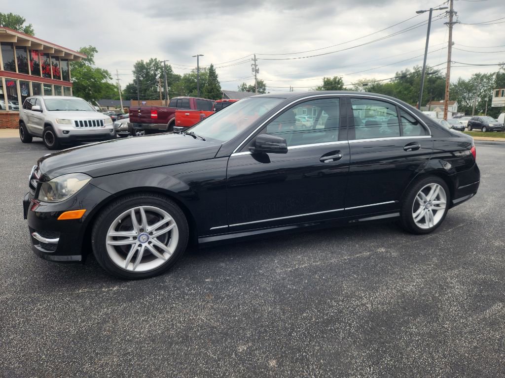 Used 2014 Mercedes-Benz C 300 4MATIC Sedan image 1