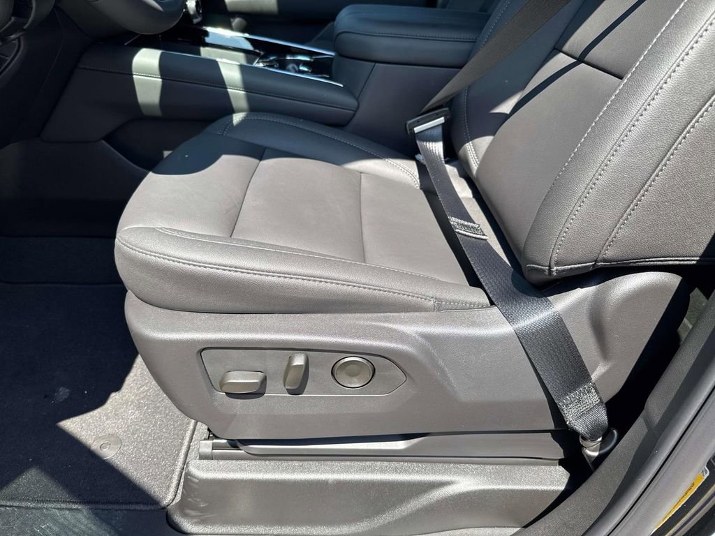 New 2026 Chevrolet Tahoe LT w/ LPO, Get Active Package image 17