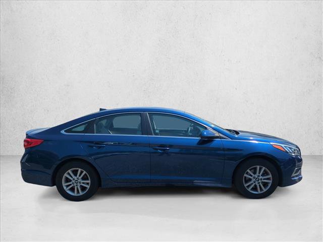 Used 2017 Hyundai Sonata SE image 4
