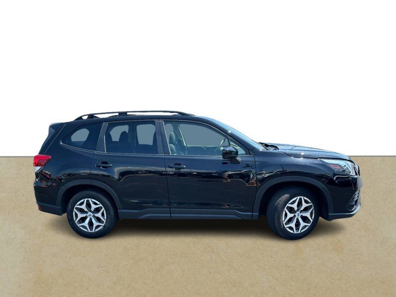 Used 2023 Subaru Forester Premium w/ Popular Package #1 AWD/4WD image 2