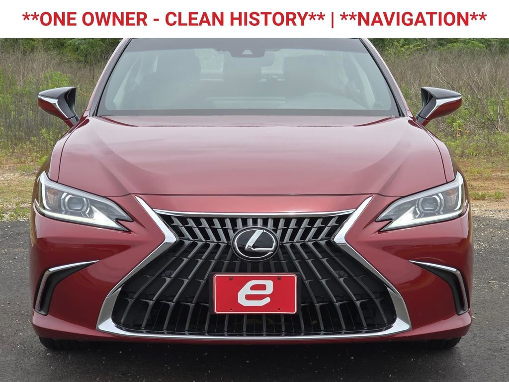 Used 2025 Lexus ES 350 w/ Premium Package FWD image 2