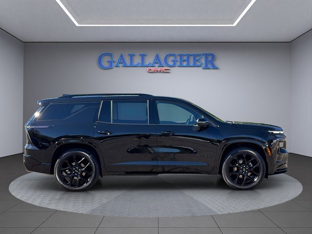 Used 2024 Chevrolet Traverse RS w/ LPO, Floor Liner Package image 3