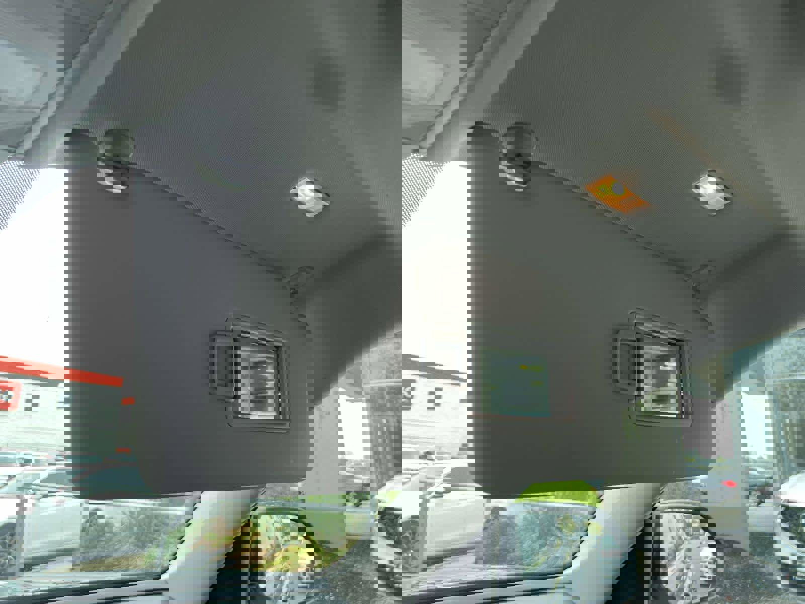 Used 2019 Volkswagen Atlas SE w/ Panoramic Sunroof Package image 35