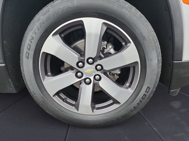 Used 2023 Chevrolet Traverse LT w/ LT Premium Package image 9