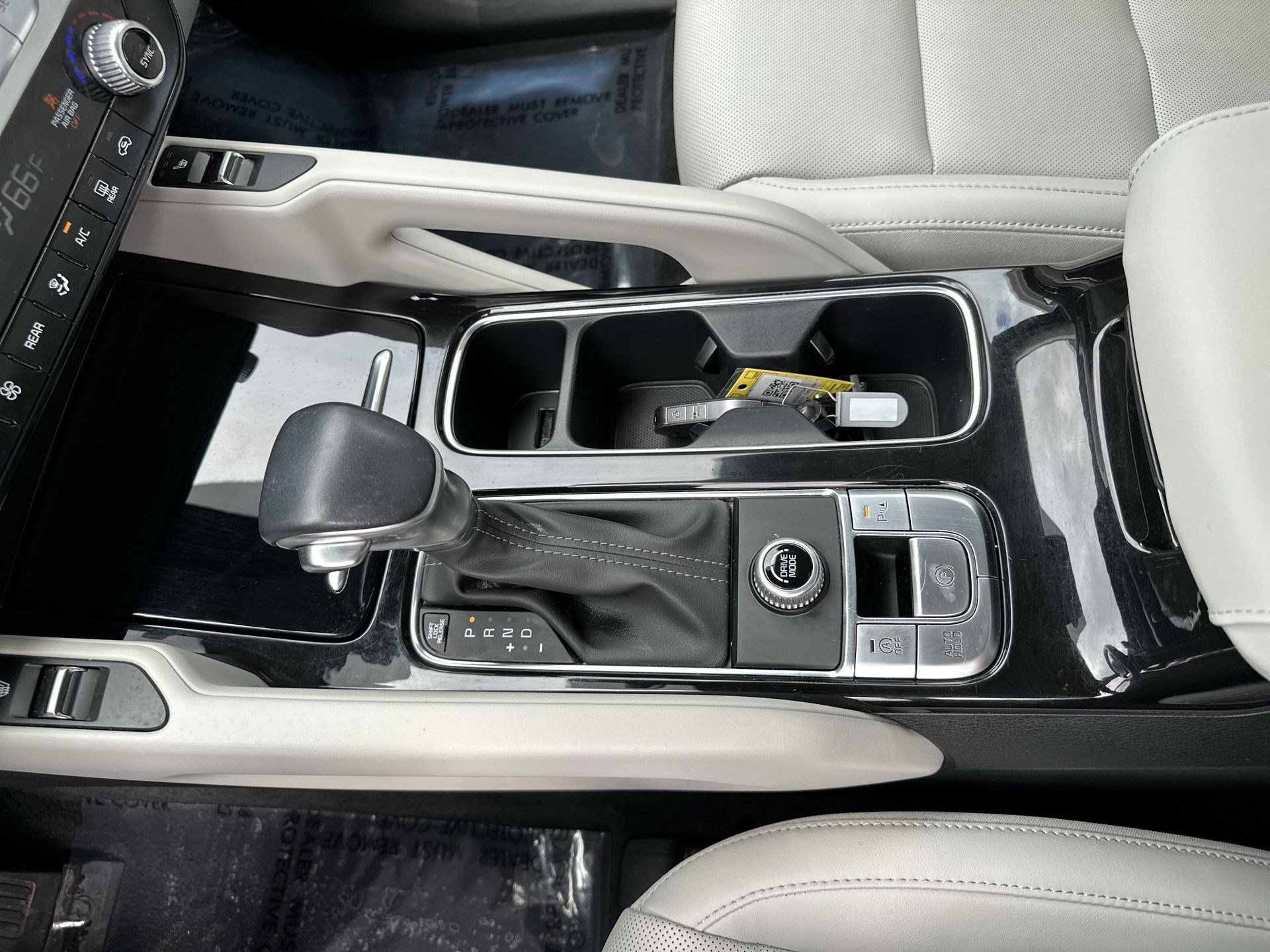 Used 2023 Kia Telluride S w/ S Sunroof Package FWD image 21