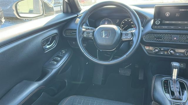 Used 2025 Honda HR-V Sport image 23