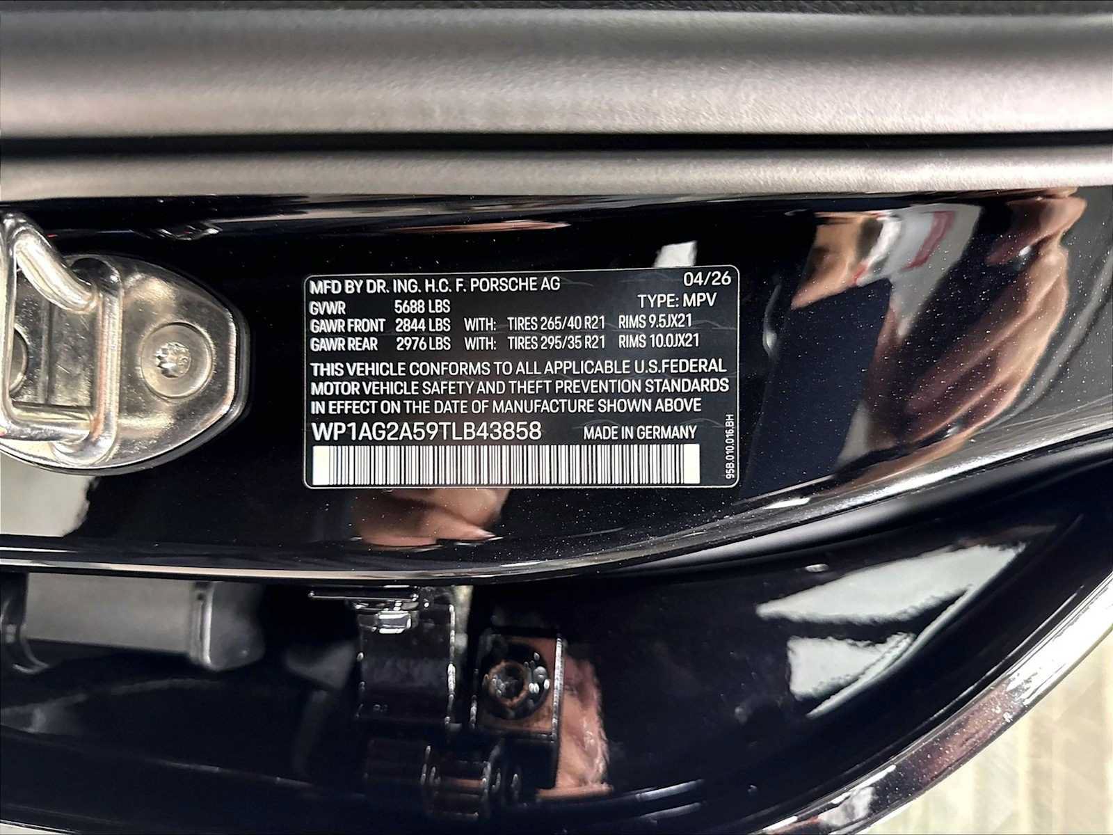 New 2026 Porsche Macan S AWD/4WD image 23