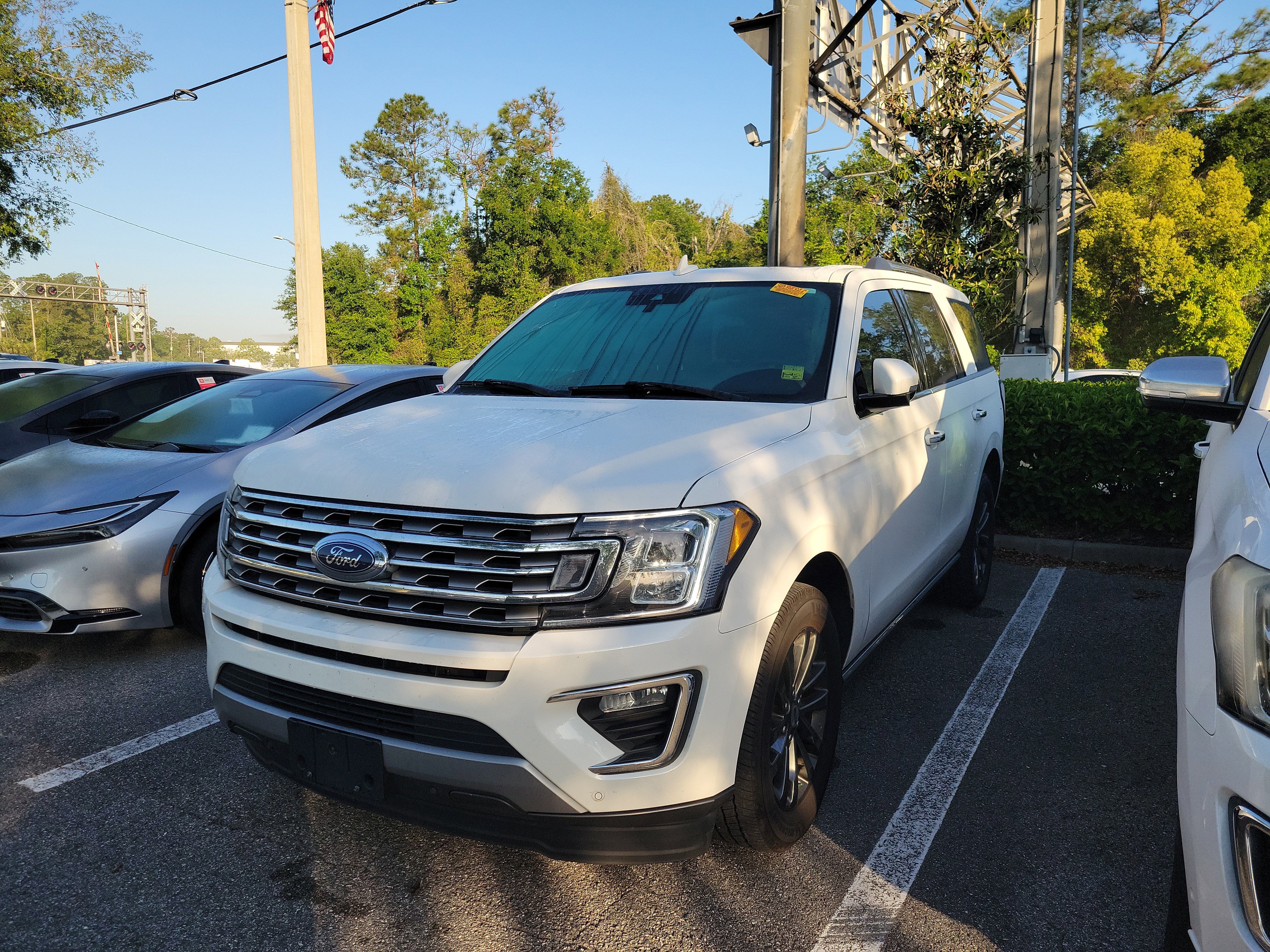Used 2020 Ford Expedition Limited w/ Equipment Group 301A