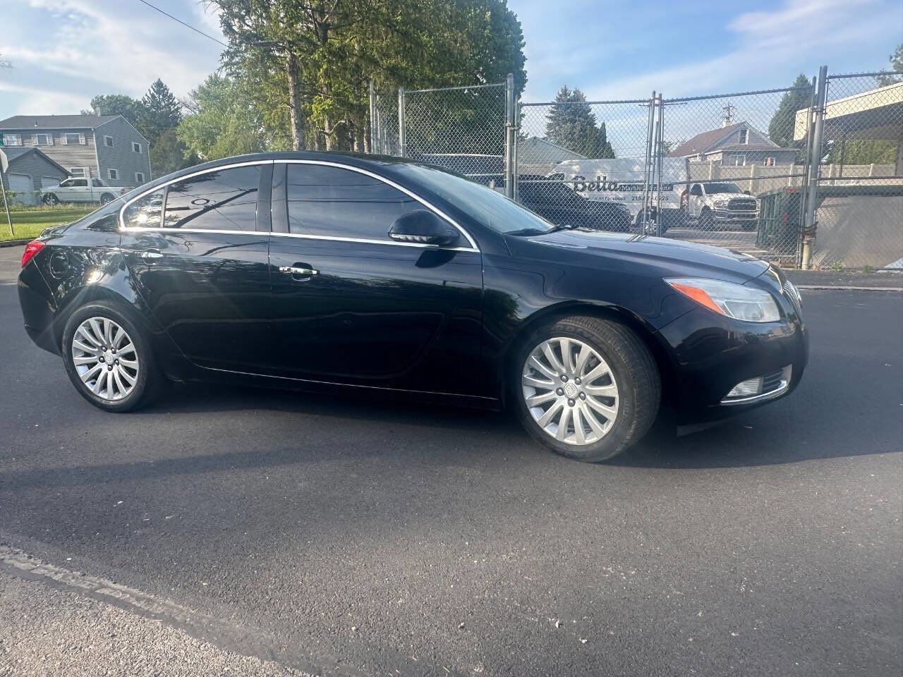 Used 2012 Buick Regal Premium FWD image 5