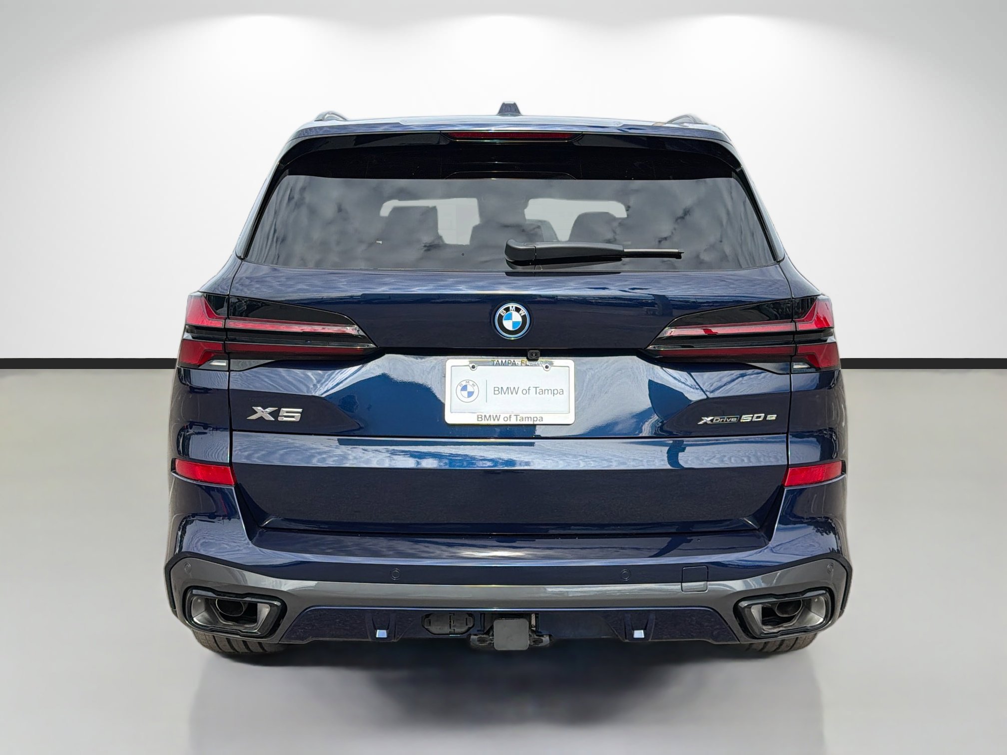 New 2026 BMW X5 xDrive50e image 4