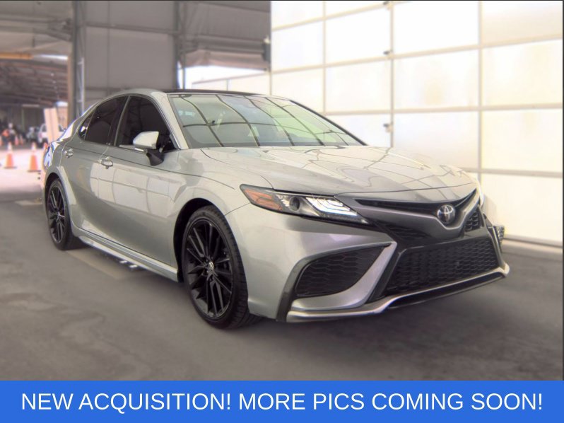 Used 2021 Toyota Camry XSE FWD image 1