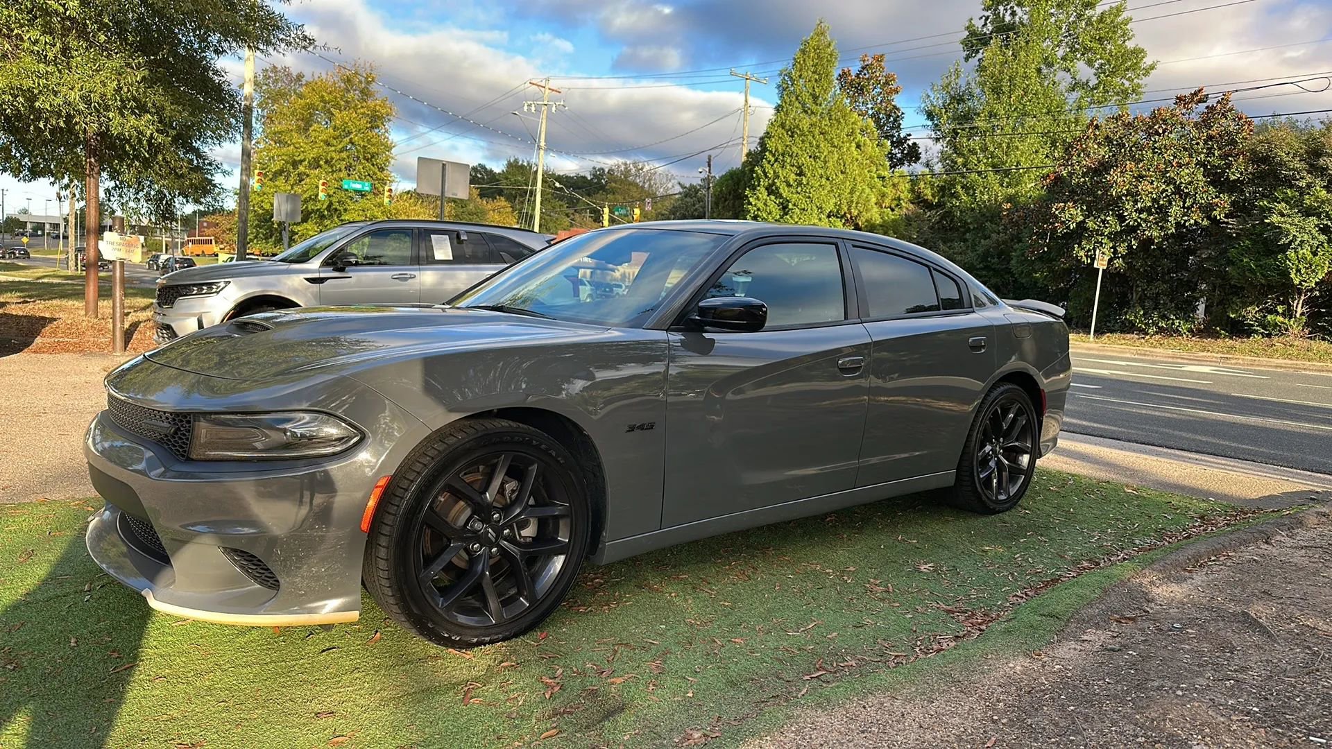 Used 2023 Dodge Charger R/T w/ Blacktop Package image 16