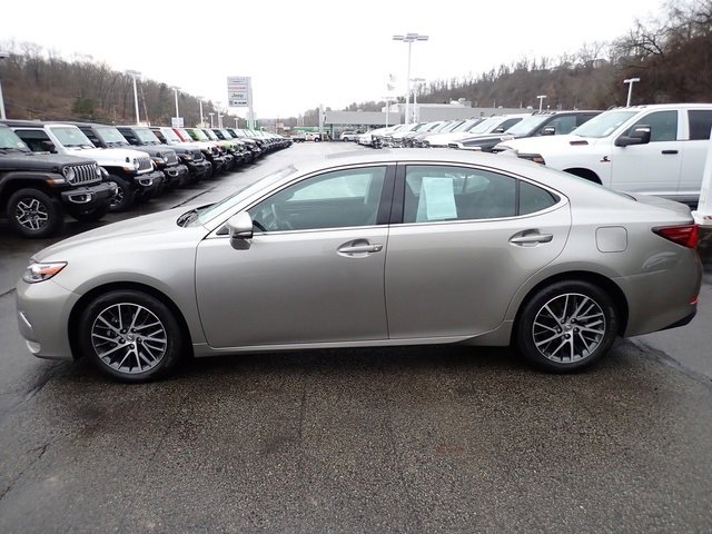 Used 2017 Lexus ES 350 image 2