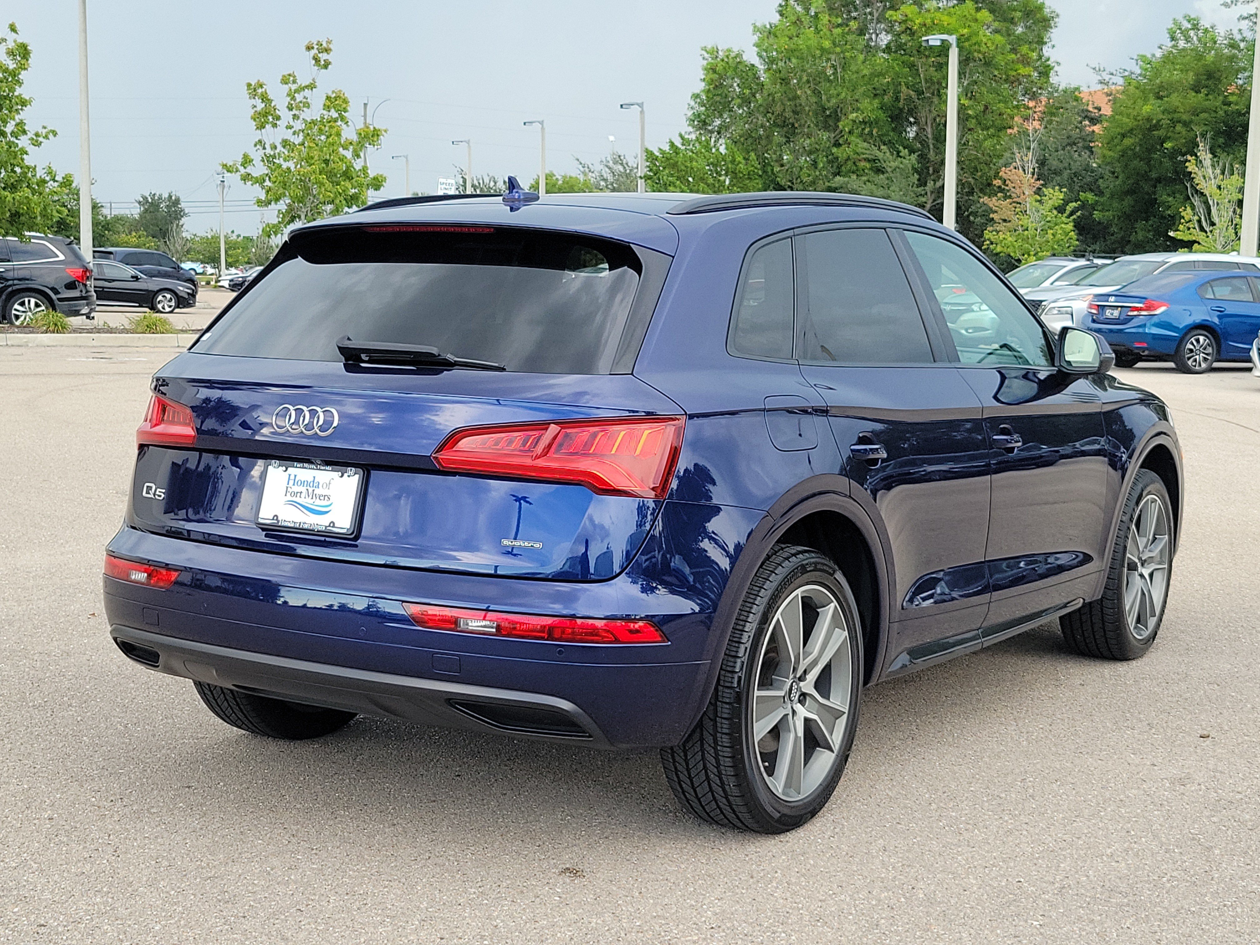 Used 2019 Audi Q5 2.0T Premium Plus w/ Premium Plus Package AWD/4WD image 6