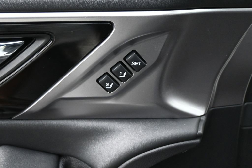 Used 2023 Subaru Outback Limited XT AWD/4WD image 5