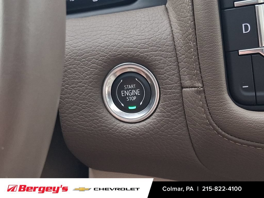 Used 2022 GMC Yukon XL Denali w/ Denali Ultimate Package AWD/4WD image 31