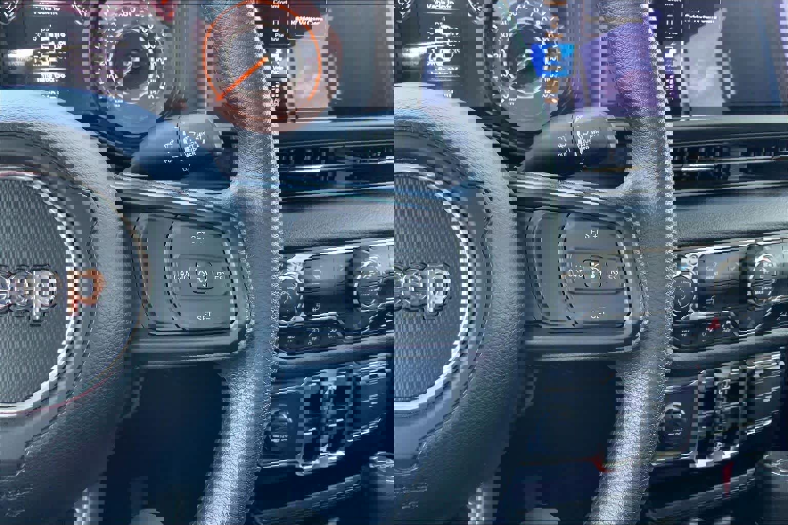 Used 2025 Jeep Gladiator Sport image 24