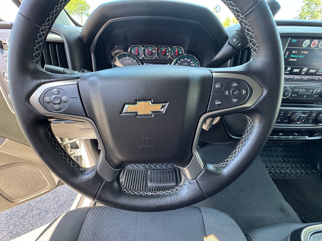 Used 2018 Chevrolet Silverado 1500 LT w/ All Star Edition AWD/4WD image 21