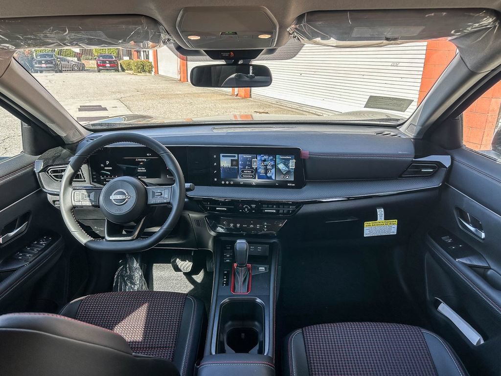 New 2026 Nissan Kicks SR FWD image 15