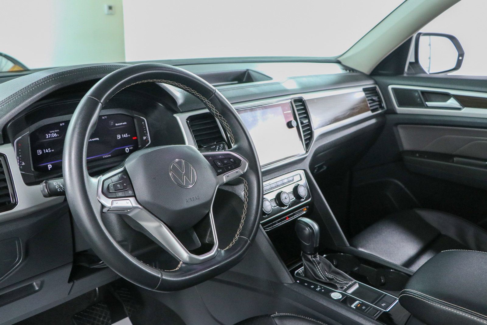 Used 2022 Volkswagen Atlas SE FWD image 22