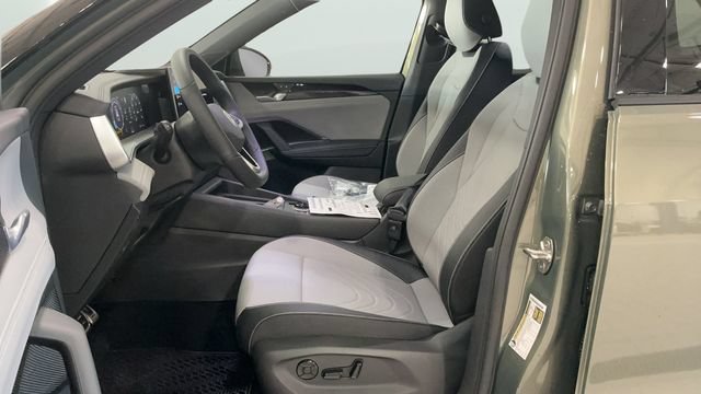 New 2026 Volkswagen Tiguan SE R-Line AWD/4WD image 12