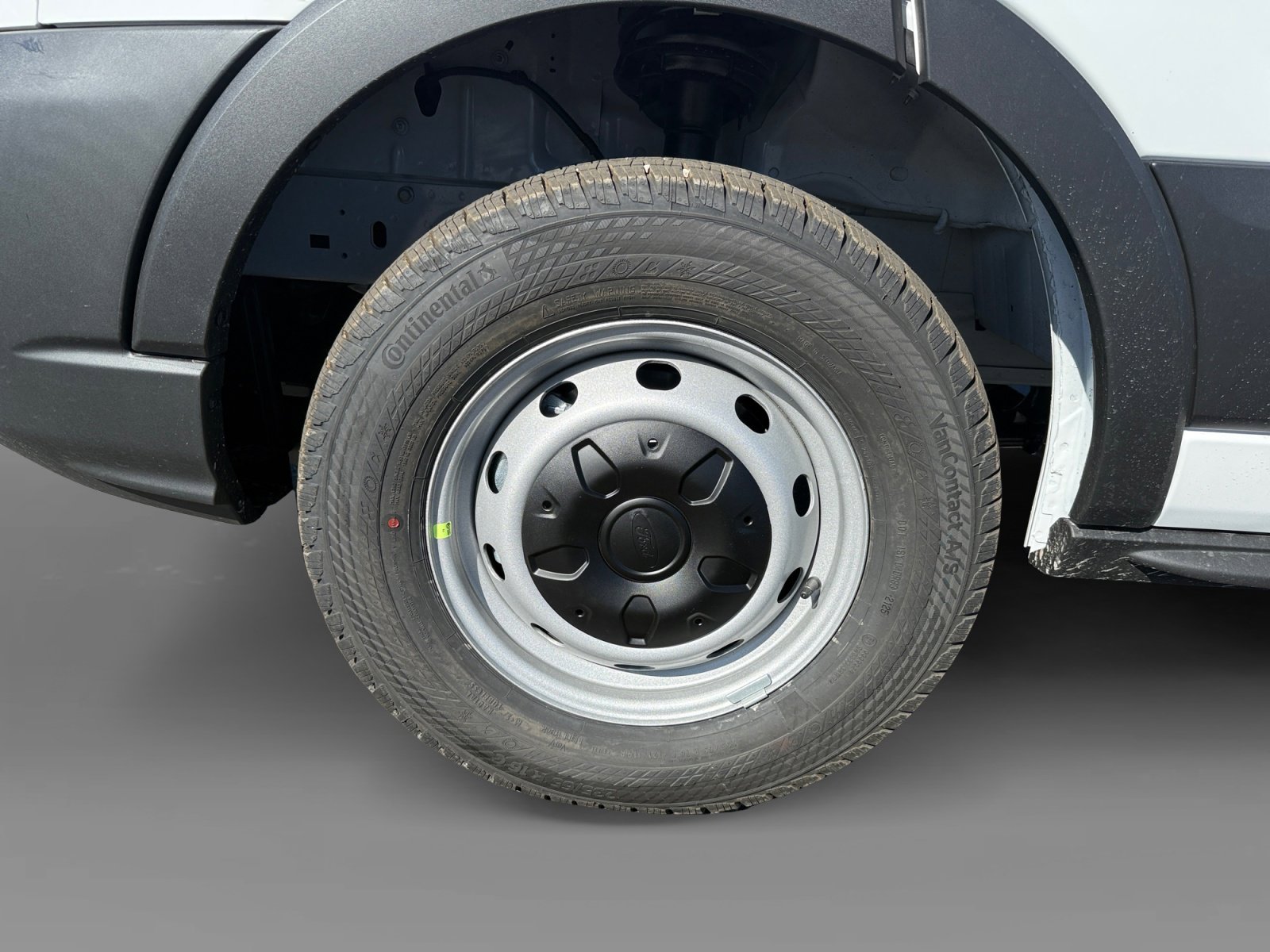 New 2026 Ford Transit 250 148 Medium Roof image 9
