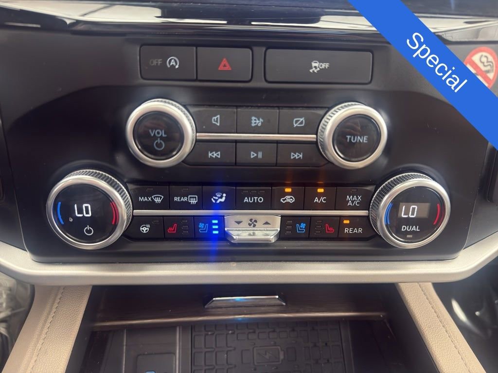 Used 2024 Ford Expedition Limited image 29