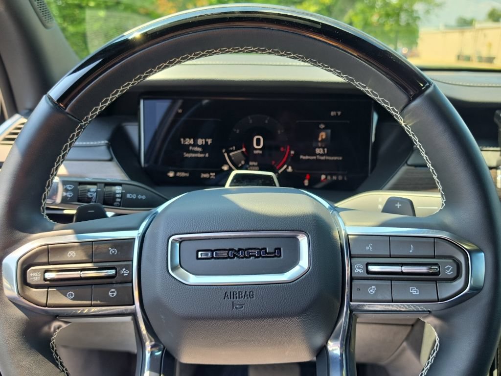 Certified 2026 GMC Acadia Denali w/ Super Cruise Package AWD/4WD image 26