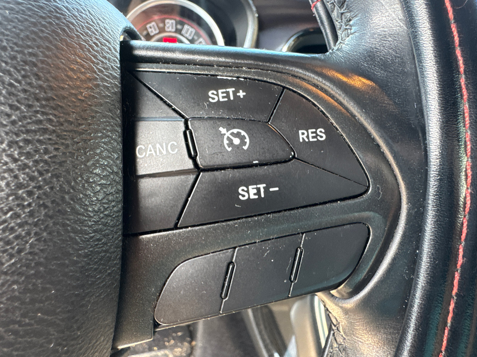 Used 2015 Dodge Challenger R/T w/ Quick Order Package 22B R/T RWD image 22