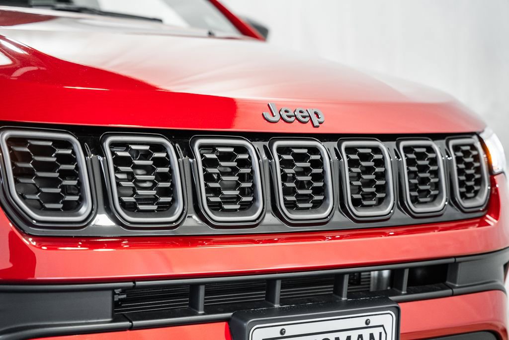 New 2026 Jeep Compass Latitude image 9