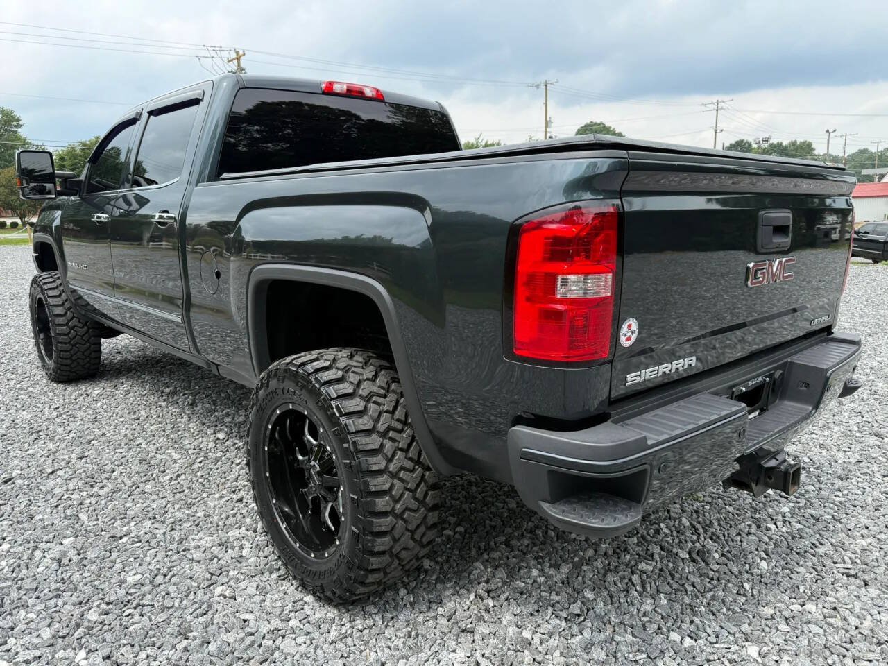 Used 2019 GMC Sierra 2500 Denali w/ Duramax Plus Package AWD/4WD image 6