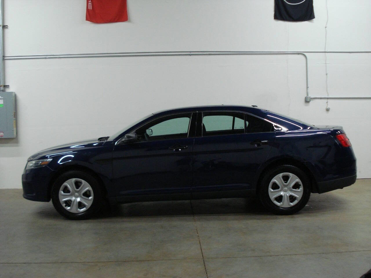 Used 2015 Ford Taurus Police Interceptor AWD w/ Ready For The Road Package image 1