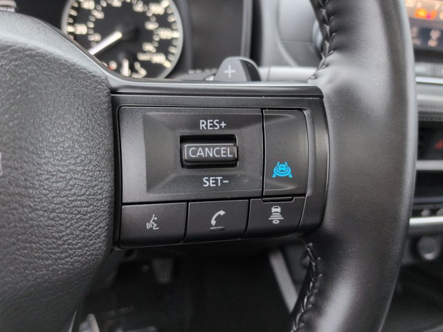 Used 2025 Nissan Rogue SV w/ SV Premium Package FWD image 26