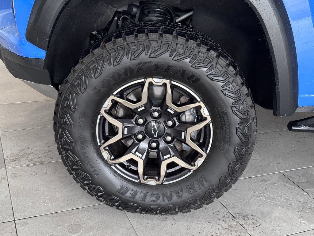 Certified 2025 Chevrolet Colorado ZR2 AWD/4WD image 4