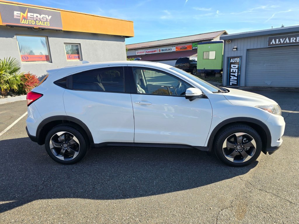 Used 2018 Honda HR-V EX image 8