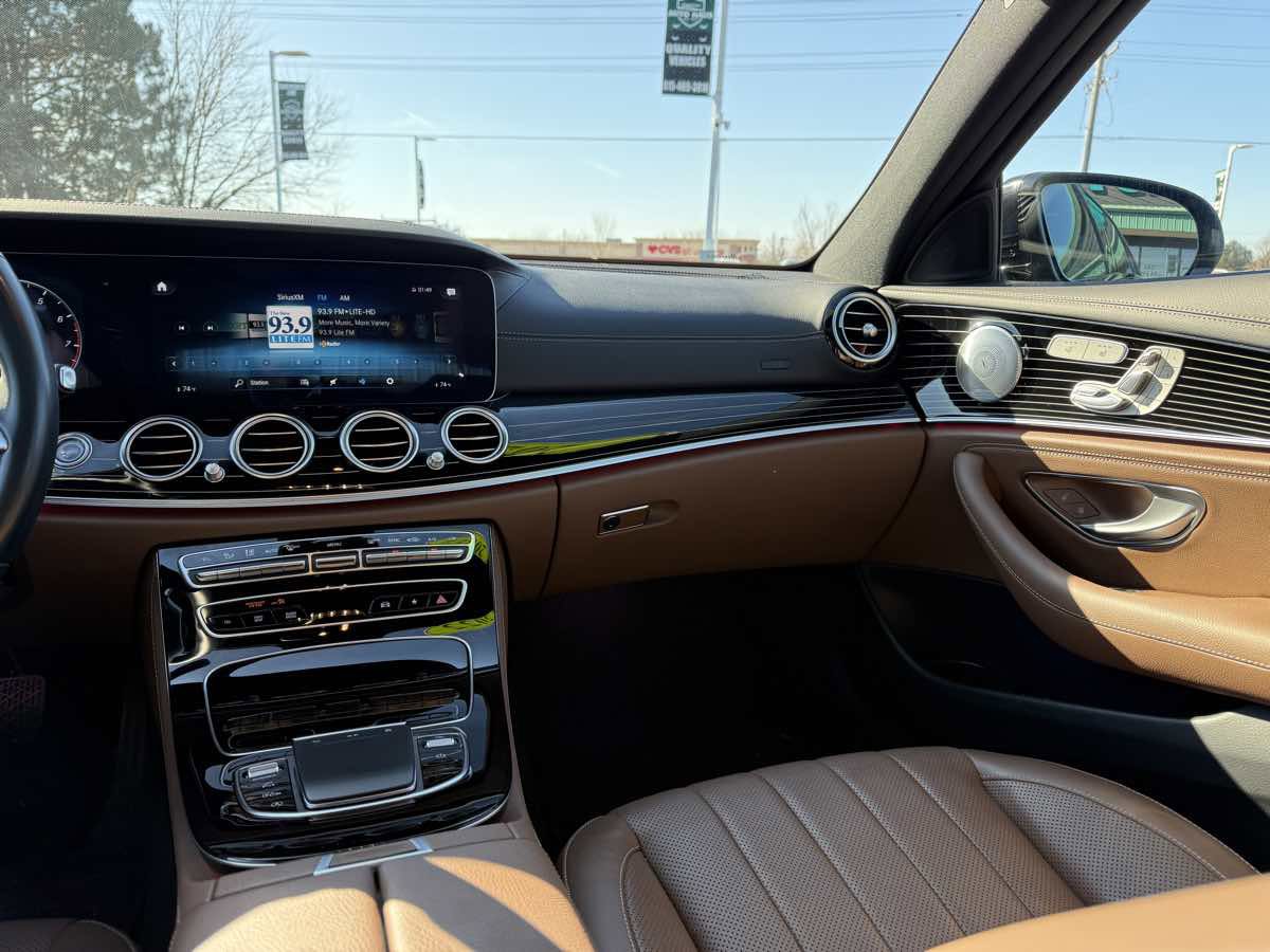 Used 2022 Mercedes-Benz E 450 4MATIC Sedan w/ Warmth & Comfort Package image 23