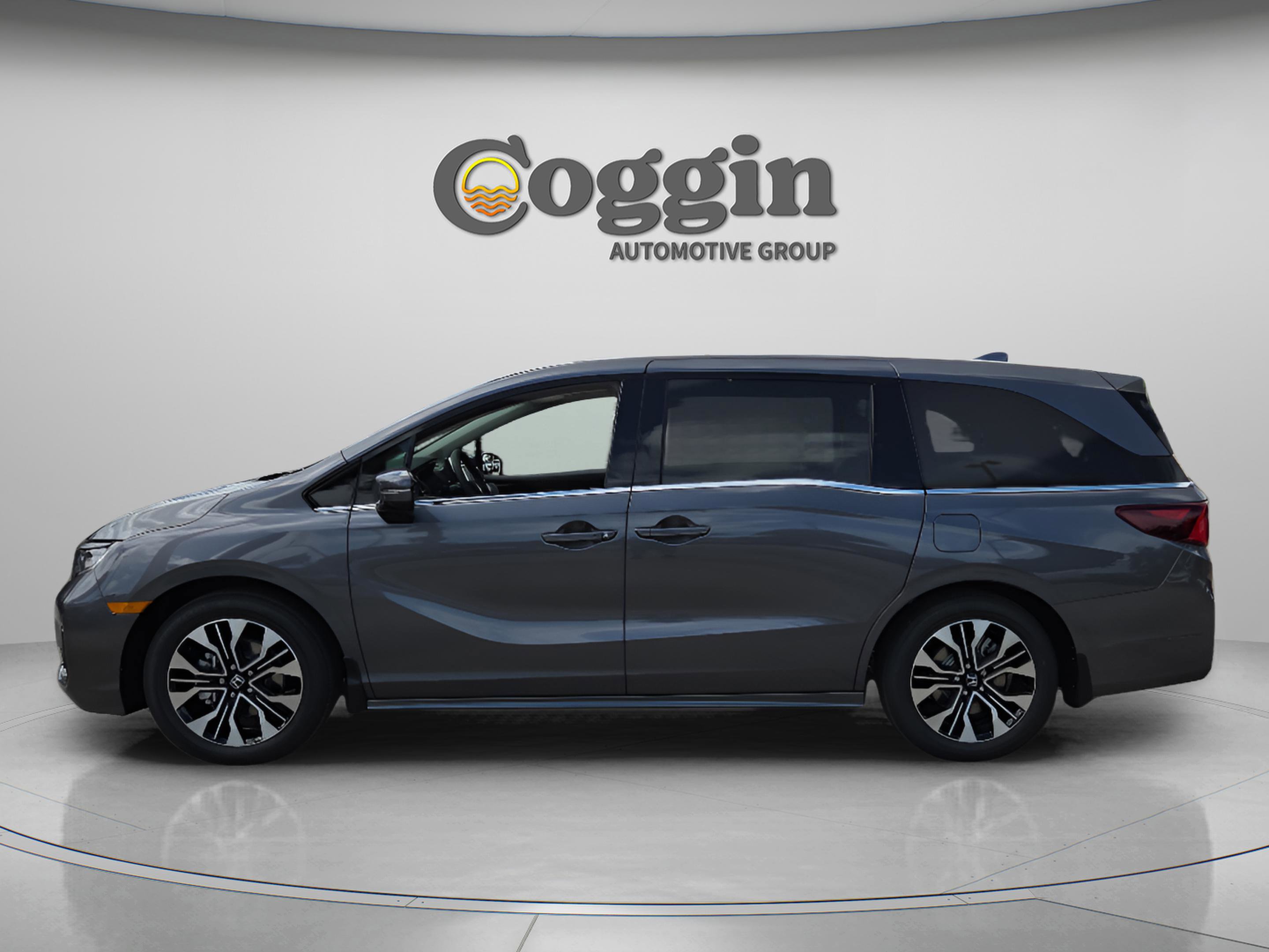 New 2026 Honda Odyssey Elite image 3