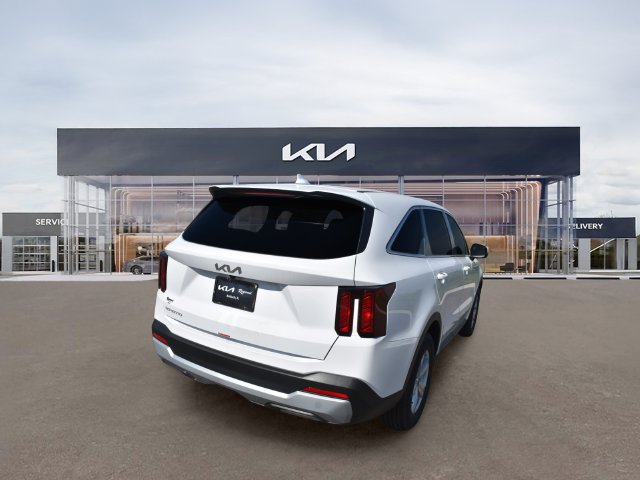 New 2026 Kia Sorento LX FWD image 4