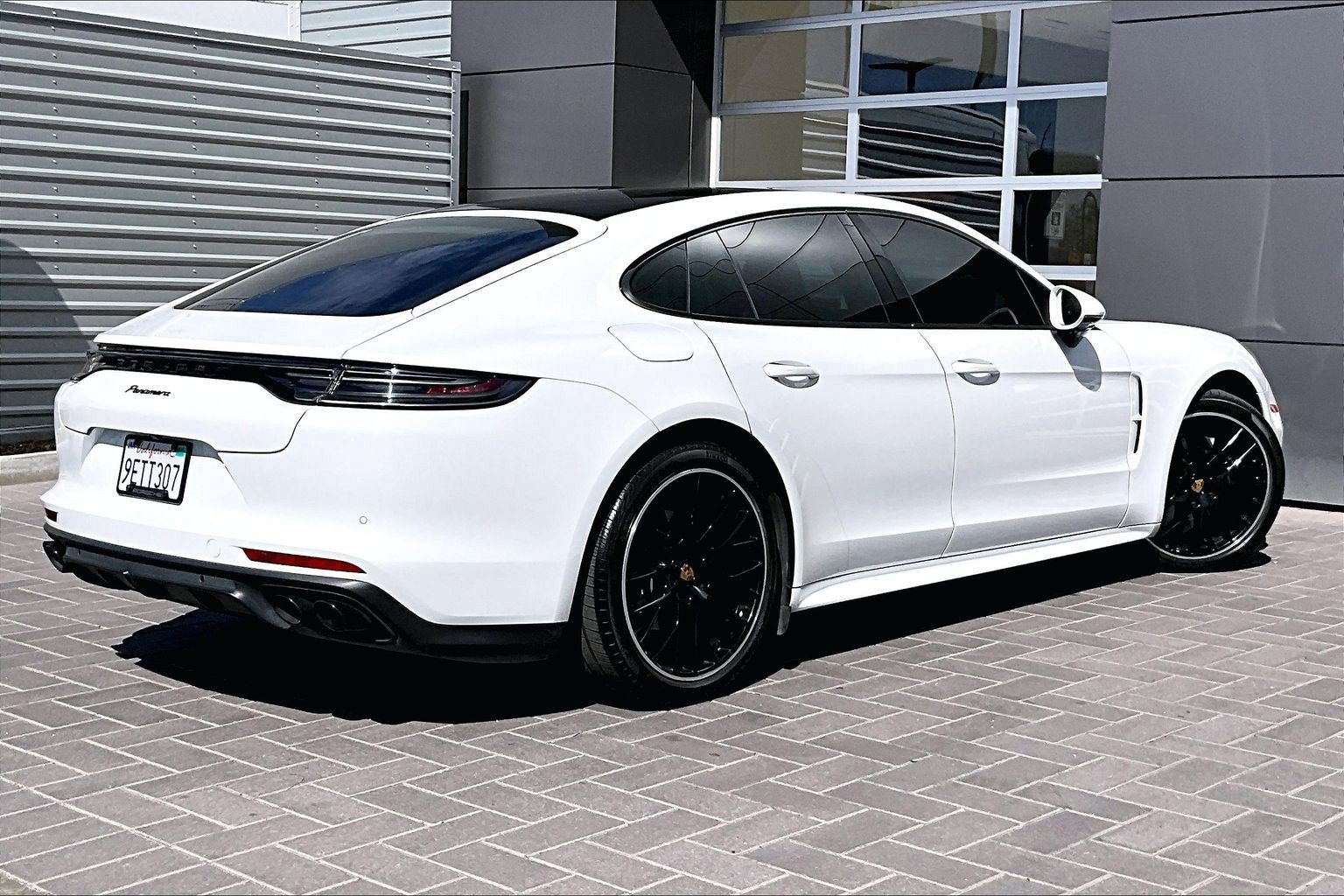 Used 2023 Porsche Panamera image 13
